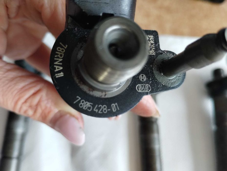wtrysk wtryski  BMW E87 E81 E90 E91 2.0D N47 7805428-01