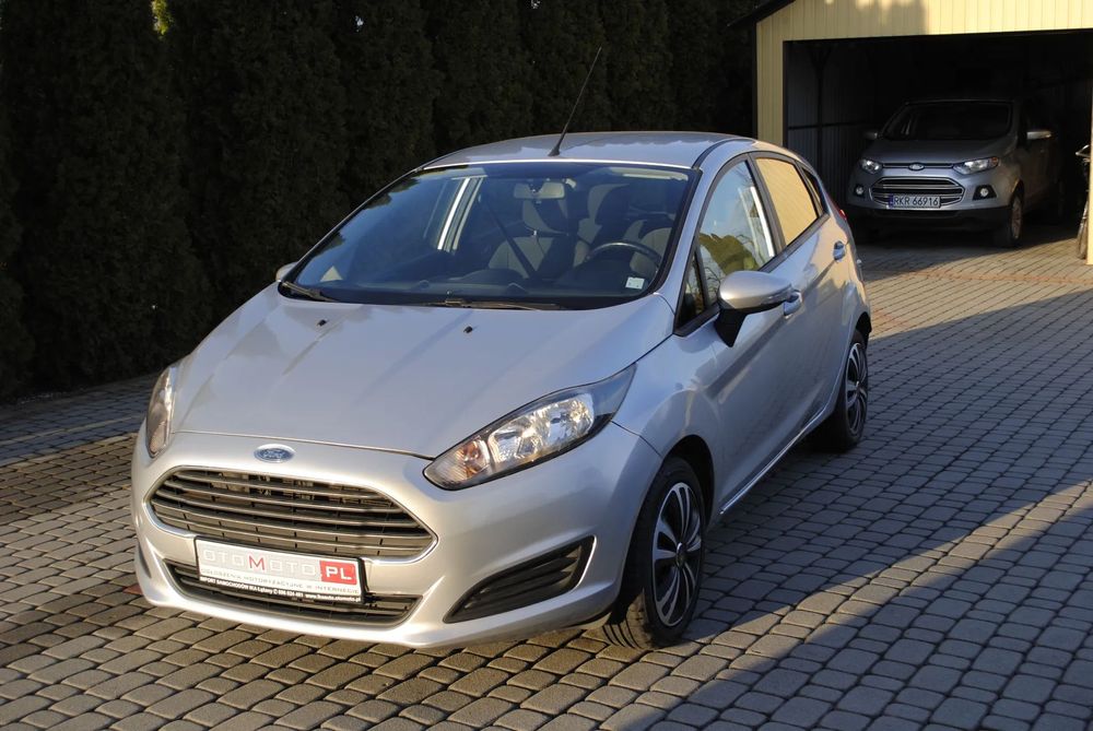 Ford Fiesta 0-korozji servis nowe 4 opony klima super stan