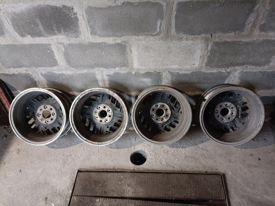 Диски для колес.