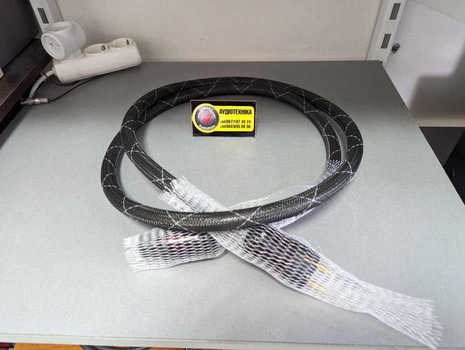 Для усилителей Кабель  коаксиальный, XLR/RCA