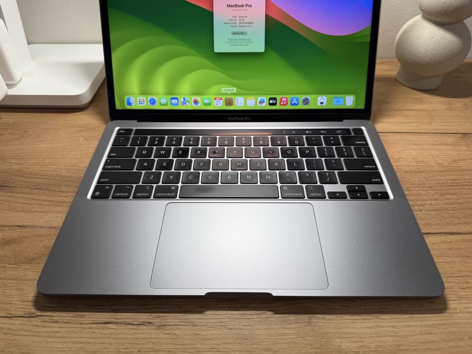 MacBook Pro 13 2020 M1 16Gb 256Gb SSD 85%