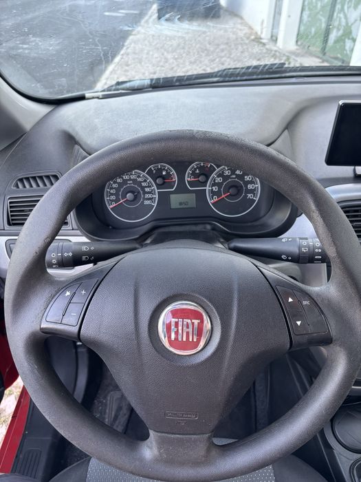 Fiat Punto Evo Dynamic 1.3 - Económico e Fiável