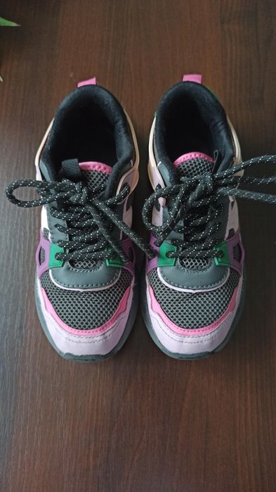 Кроссовки Zara 34р,36p.