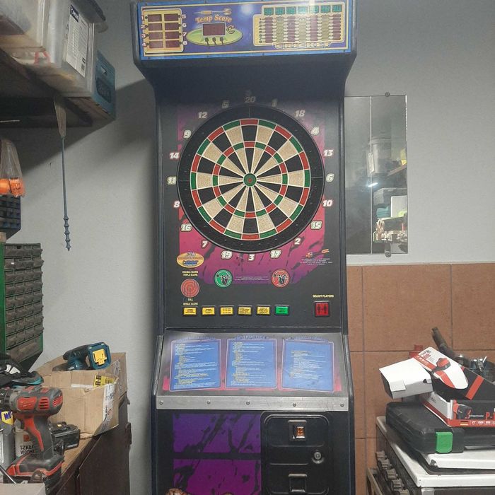 Lotki Dart.