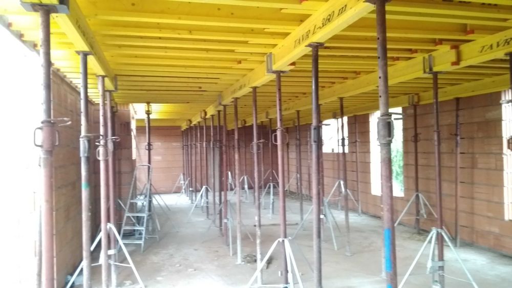 Wynajem wypożyczalnia szalunków stropowych, szalunki stropowe, stemple