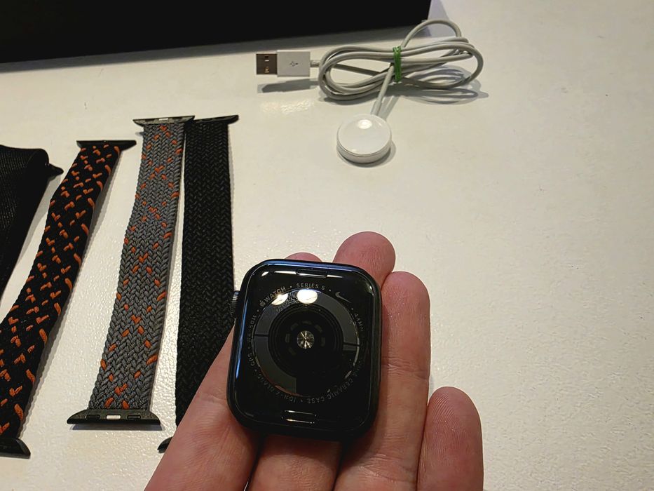 Apple Watch Series 5 Space Gray Aluminium Case