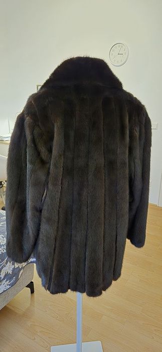 Норкова шуба у вінтажному стилі