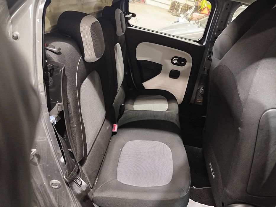 Conjunto de bancos RENAULT Twingo III (BCM_)