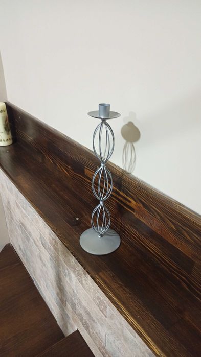 Подсвечник серебристый металл (35 см).