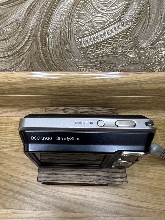 Цифровий фотоапарат Sony CyberShot DSC-S930 Black