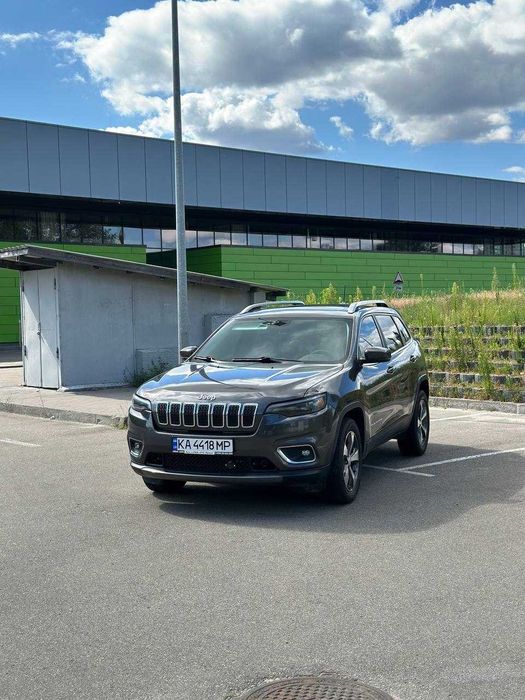 Аренда Джипа \ Прокат авто \ Аренда Jeep Cheroke \ Grand Cherokee