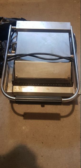 Grill kotaktowy ryflowany toster Hendi 263501 w stanie idealnym j. No