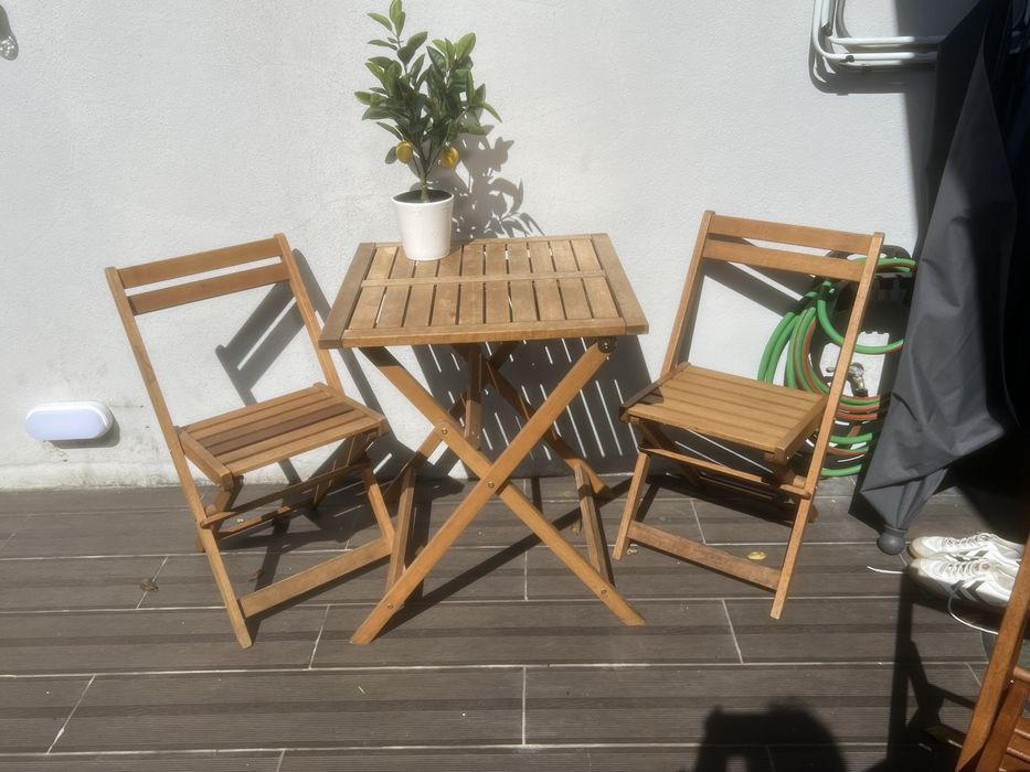 Mesa e 2 cadeiras exterior