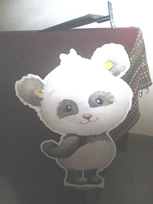 Panda em madeira para decoração infantil