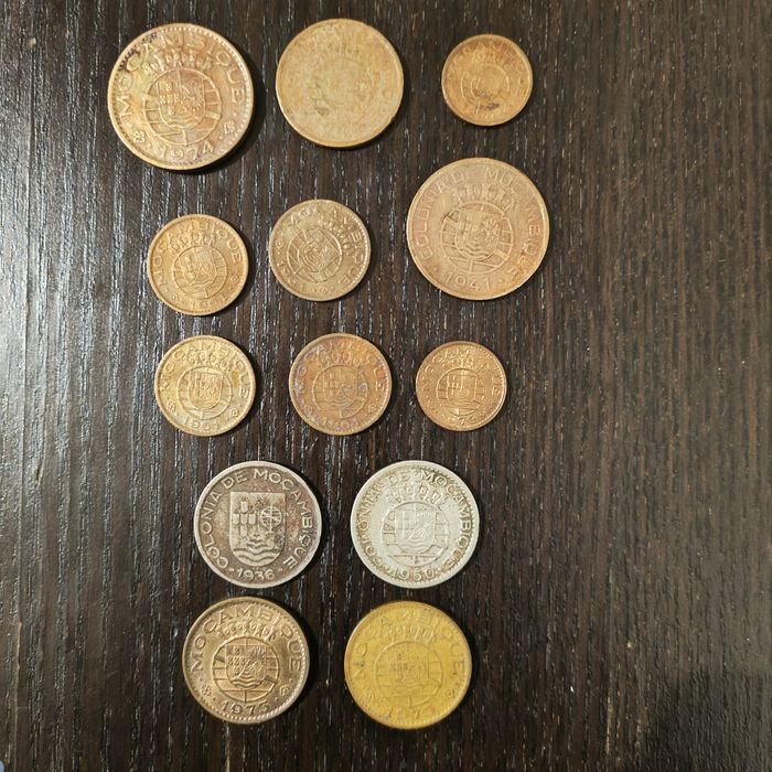Moedas colónia de Moçambique escudos e centavos