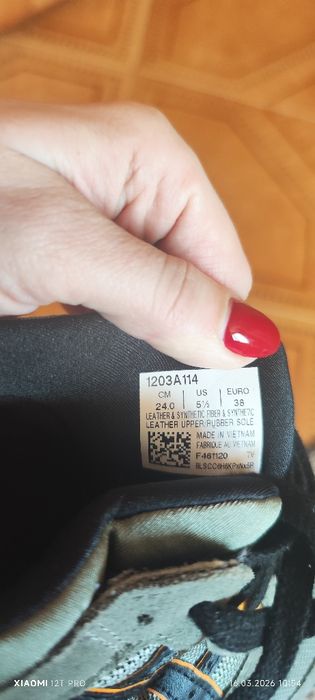 Кросівки asics 38розмір