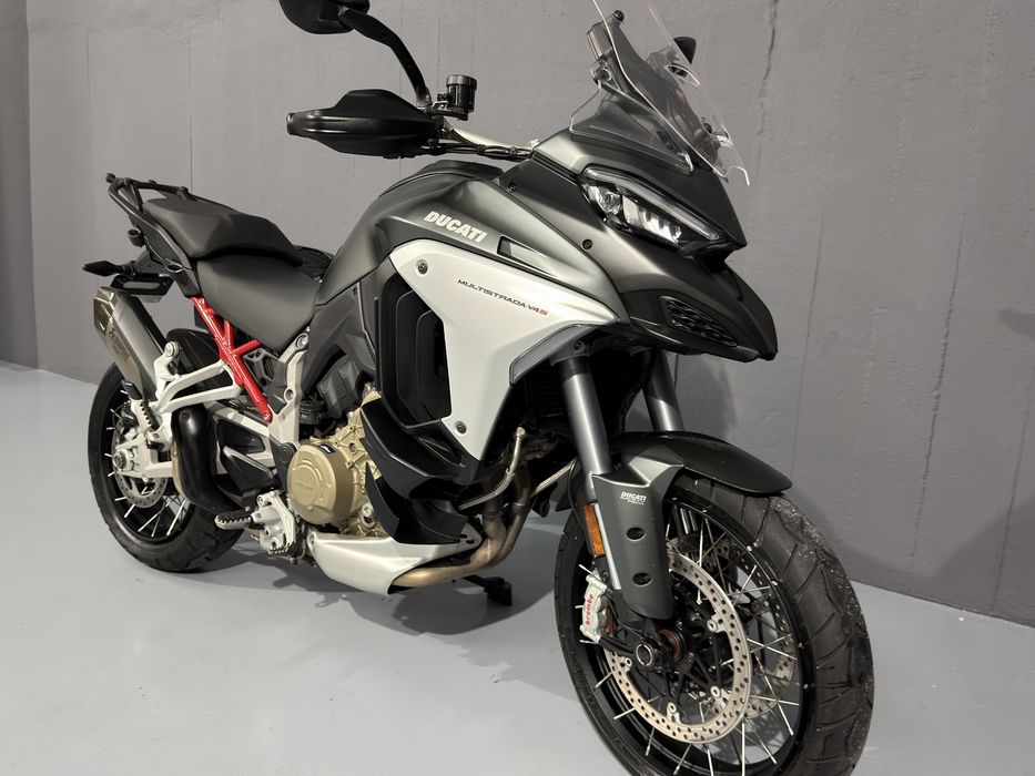 Ducati v4s multistrada
