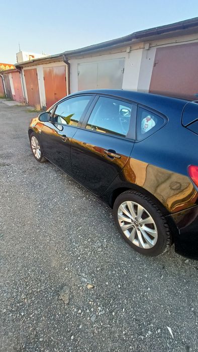Do sprzedania Opel Astra J - 1.4 turbo