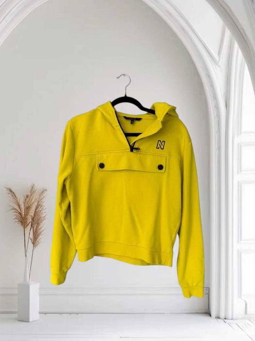 Camiseiro + hoodie Nikkie, tamanho S