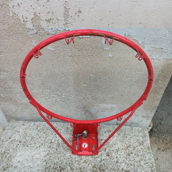Cesto basquetebol metalico