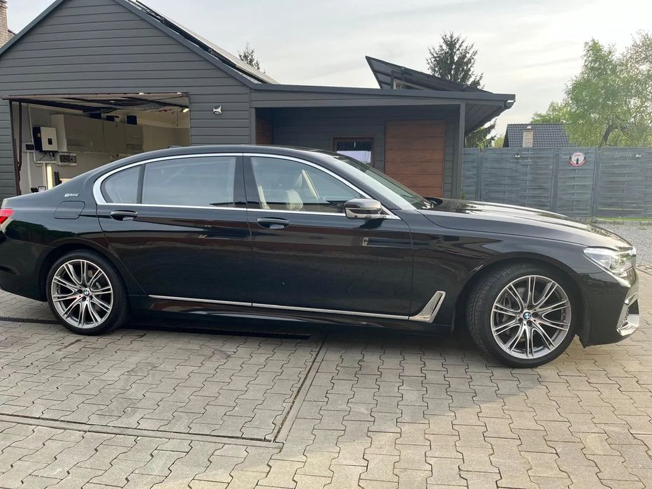 BMW Seria 7 BMW 740LE iXdrive IPerformance
