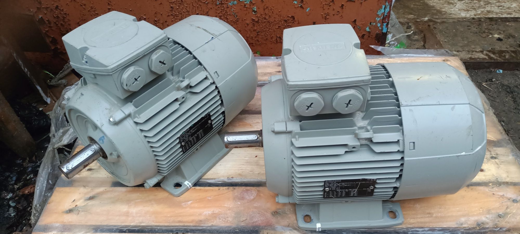 Электродвигатель SIEMENS 4 квт 1500 об, 6.6 квт 2610 об новые 2шт: 13 ...