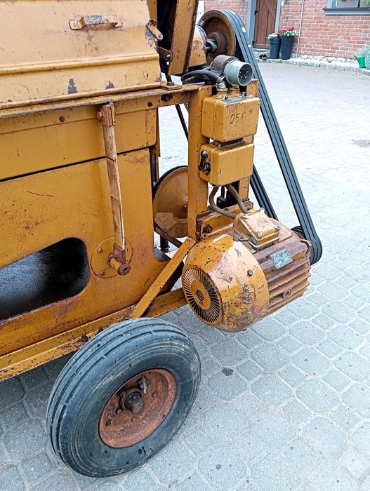 Bukownik BK-1100 - silnik 7 kW - stan bdb - gotowy do pracy - transport - HIT !!!