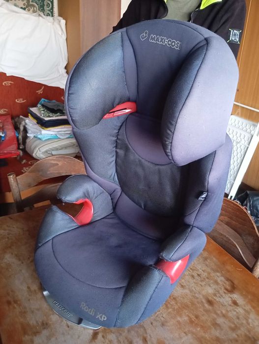 Fotelik samochodowy Maxi-Cosi Rodi XP dla dzieci 15–36 kg Serenada