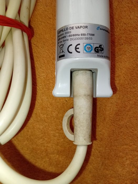 Отпаривать-щетка для одежды