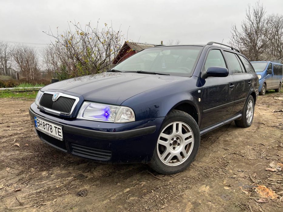 Шкода Октавія тур 1.6