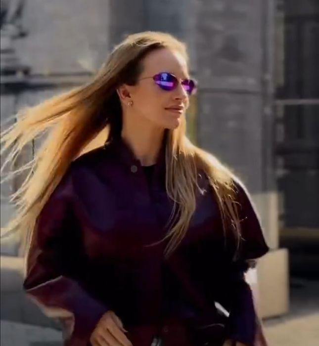 Сонцезахисні окуляри Balenciaga з фіолетовий лінзами колекція 2025