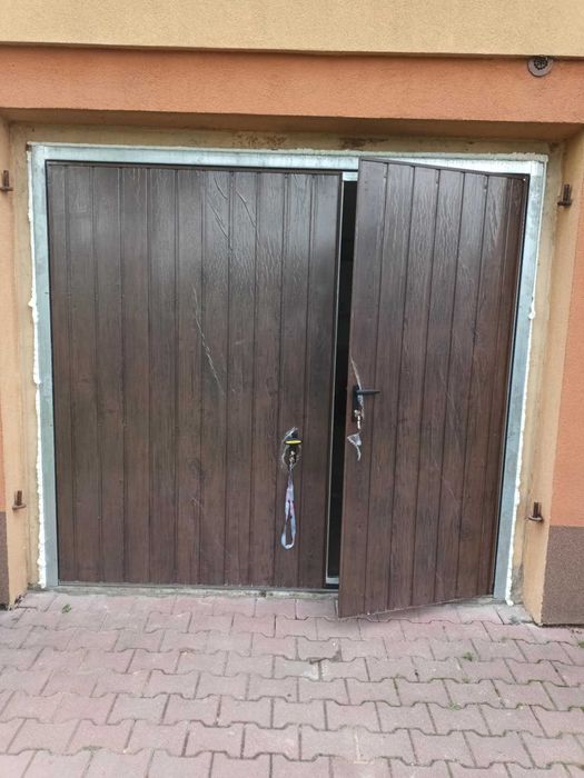 Brama garażowa uchylna PRODUCENT