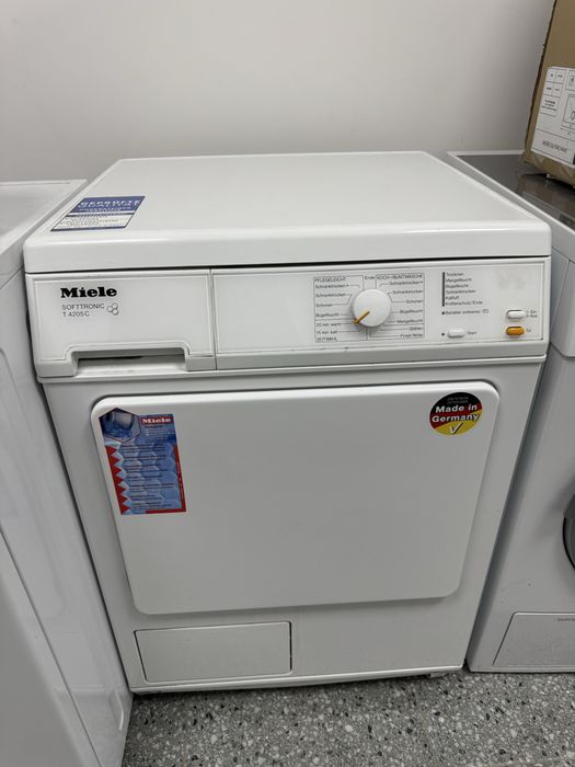 Продам сушильну машину Miele