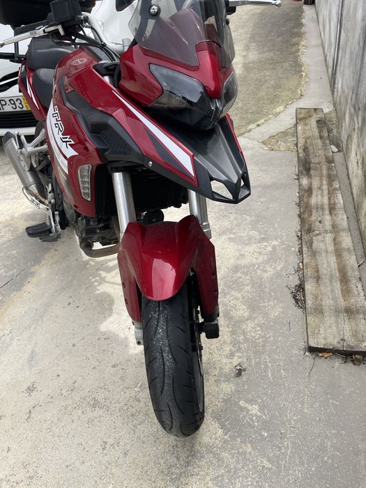 Benelli TRK 251