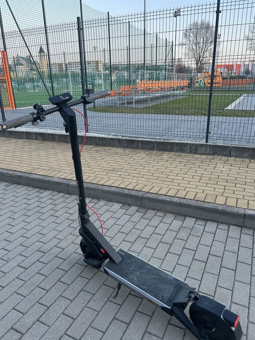 Hulajnoga navee s 40
