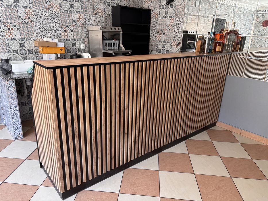 Lada barowa/gastronomiczna z gniazdkiem i zlewem