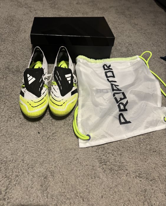 Chuteiras adidas novas