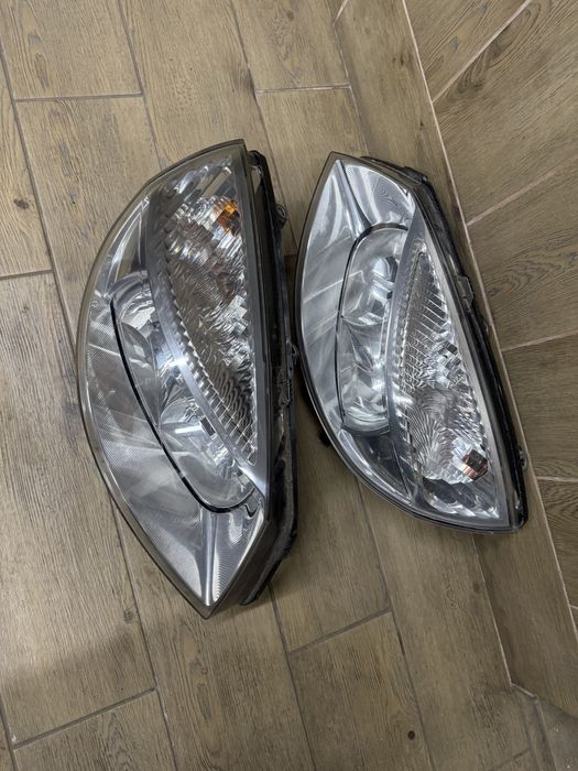 Фари Renault Scenic 2 2003-2005рік