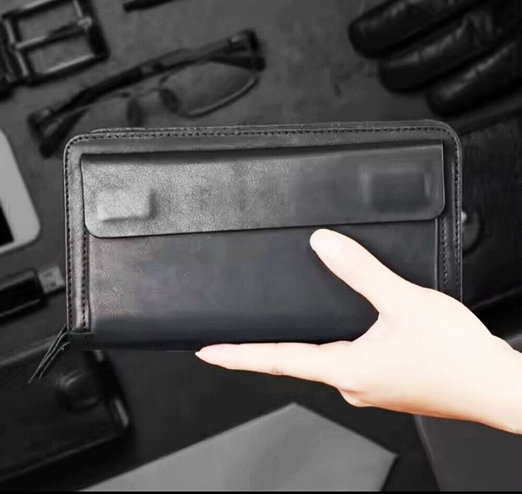 Кожаная мужская Барсетка. .Цвет- Dark Coffee и Черный