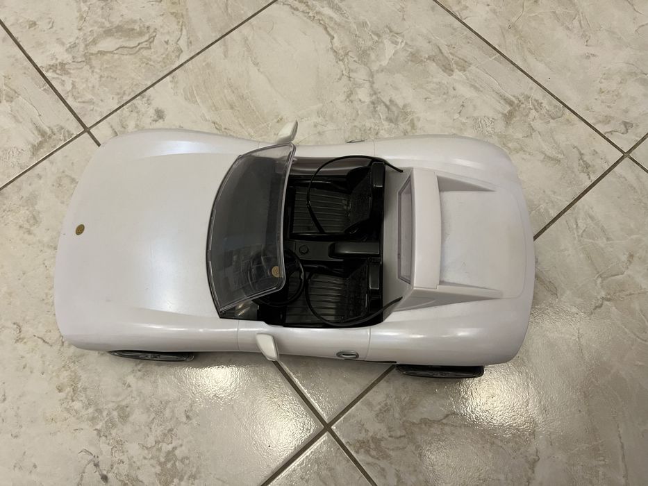 Samochód rainbow high