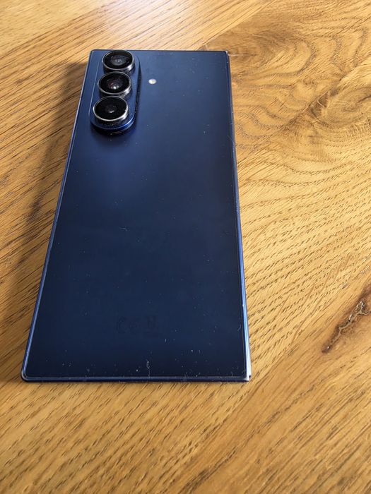 Samsung Z 7 fold. 512