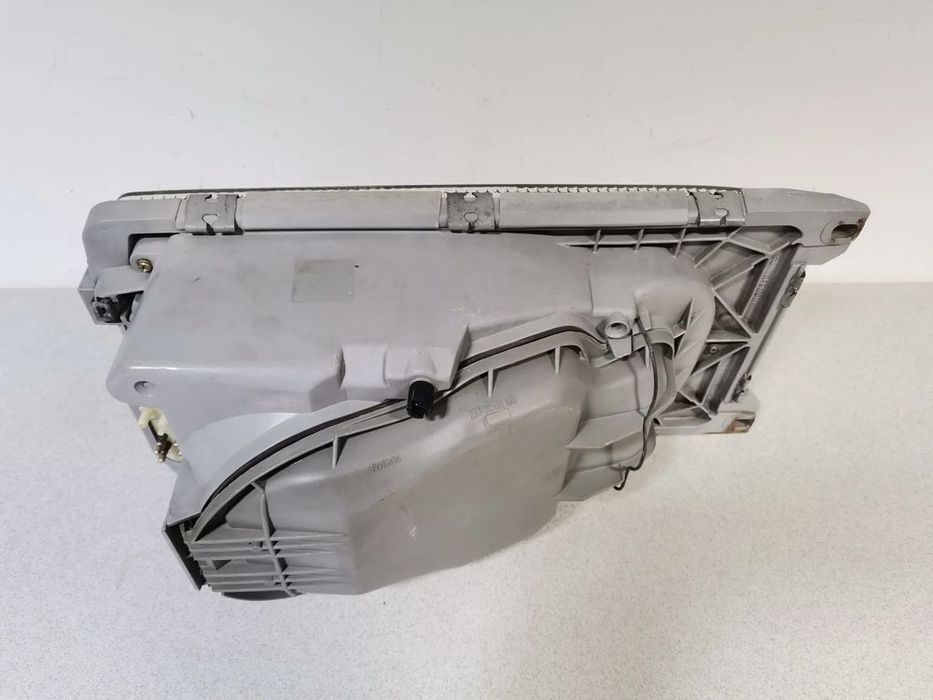 lampa reflektor lewy mercedes w123 c123 75-85 bosch oryginał