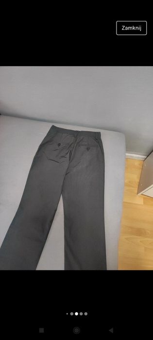 Nowe spodnie w delikatną kratkę