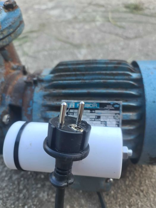 Bomba de água rectificada