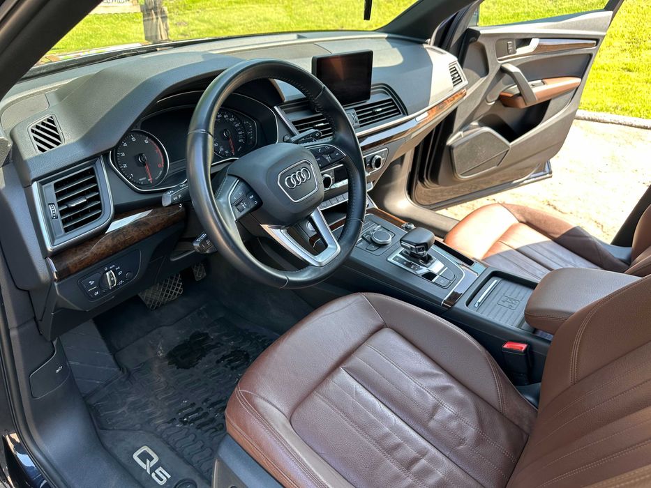 Audi Q5 2020 VIN WA1ANAFY1L2090335 фото оголошення 9 з 21