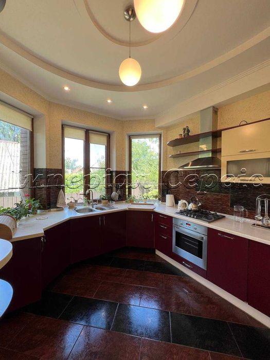 До Вашої уваги пропонуємо затишний куточок у 10 хв. від центру міста