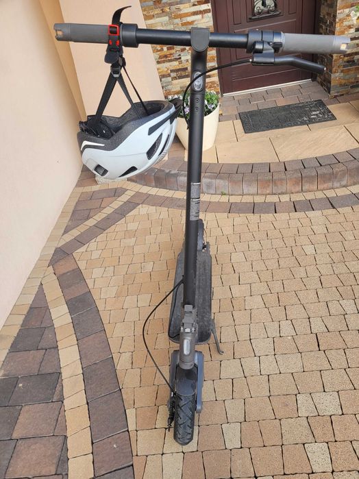 Sprzedam hulajnogę Xiaomi Electric Scooter 4 Ultra