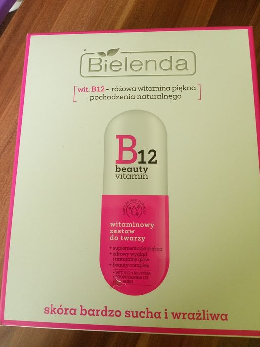 Zestaw prezentowy kosmetyków Bielenda Wit. B12