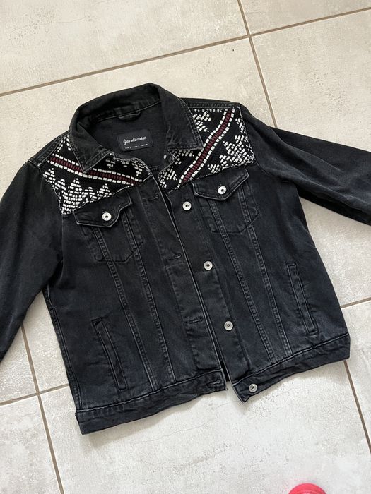 Джинсовка Stradivarius