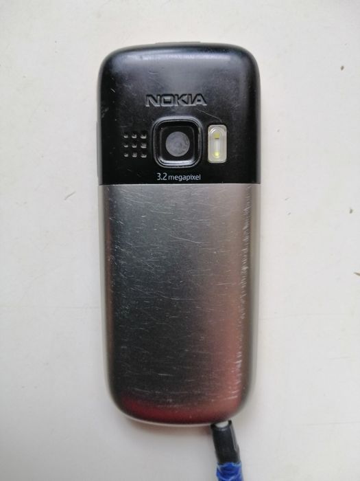 Телефон Nokia 6303